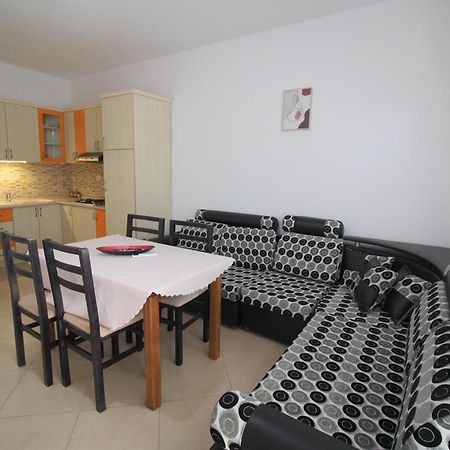 July Seaview Apartments Σαράντα Εξωτερικό φωτογραφία