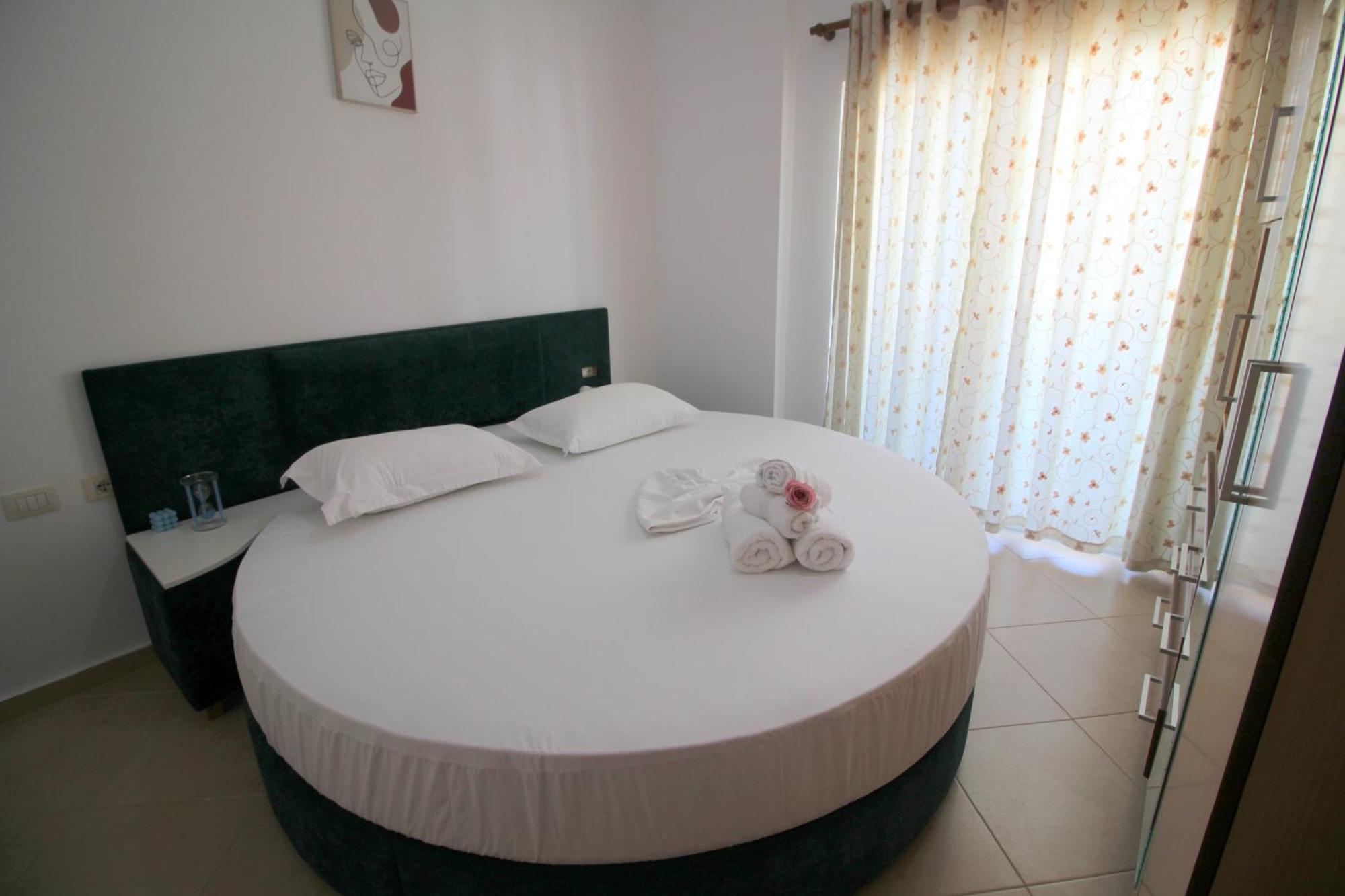 July Seaview Apartments Σαράντα Εξωτερικό φωτογραφία