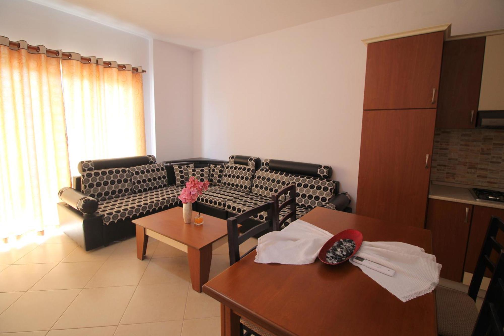 July Seaview Apartments Σαράντα Εξωτερικό φωτογραφία