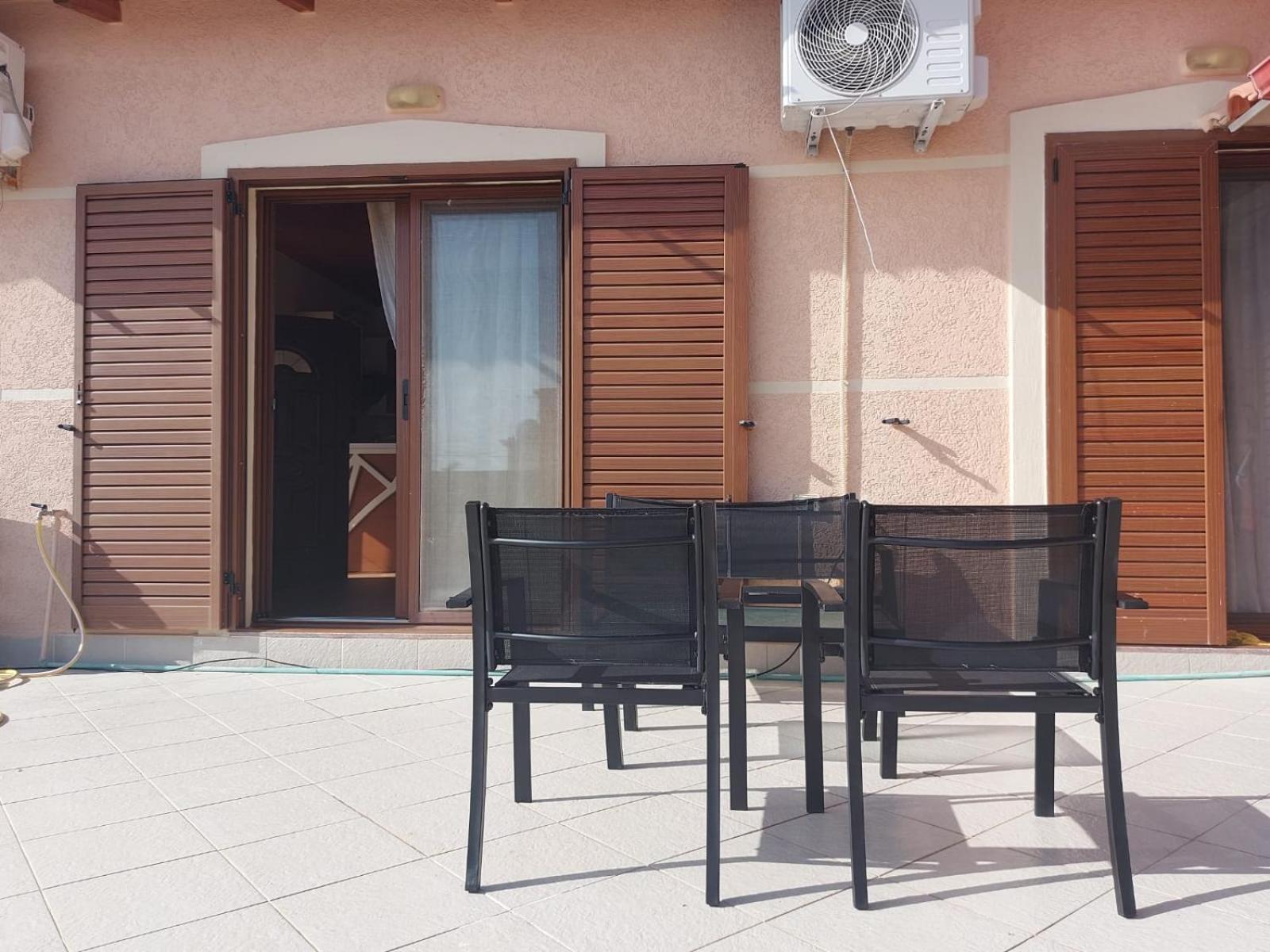 July Seaview Apartments Σαράντα Εξωτερικό φωτογραφία